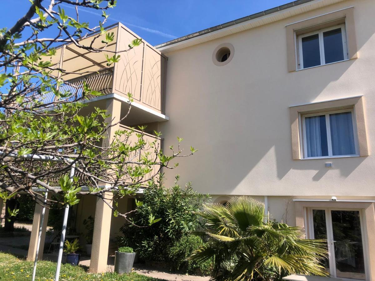 Condrieu Comme A La Maison Exterior foto